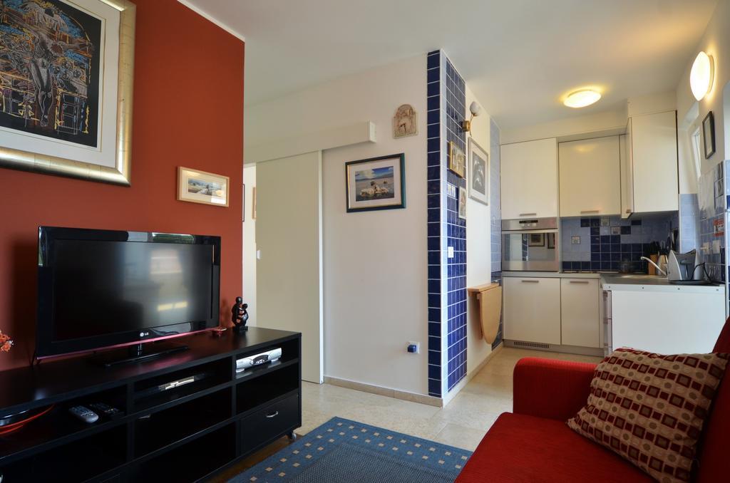Apartment Borik Alma 로비니 외부 사진